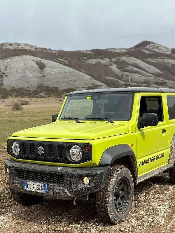 Verde Usata 2022 Suzuki Jimny SUV | 25.000 € (Ottimo prezzo) - Immagine 1/4