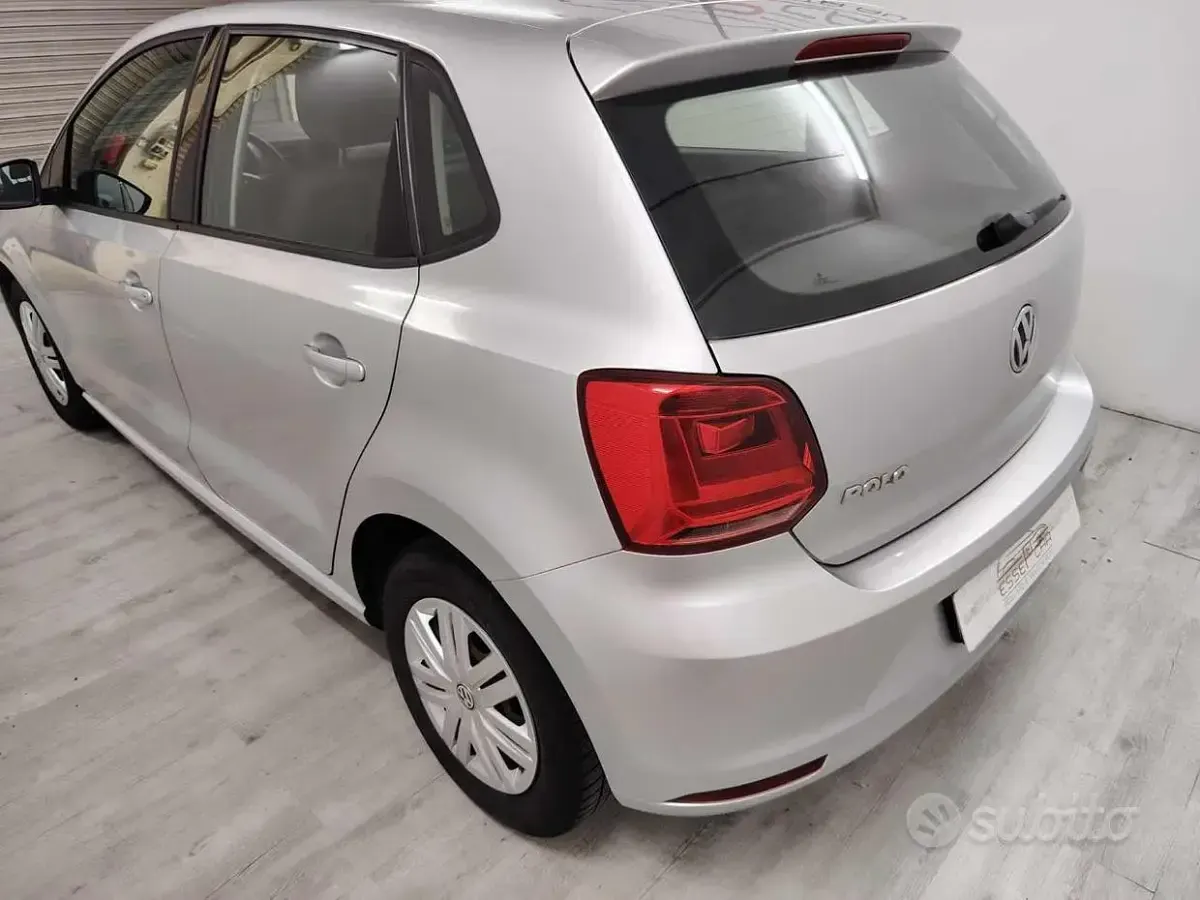 Usata VW Polo Trendline 60 CV (44 kW) 2016 Grigio Berlina