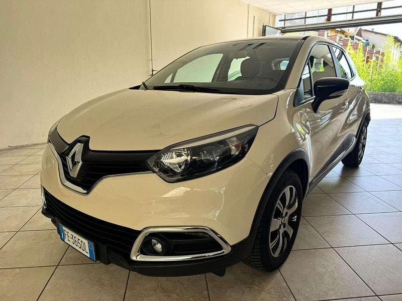 Usata Renault Captur 90 CV (66 kW) 2016 Beige SUV