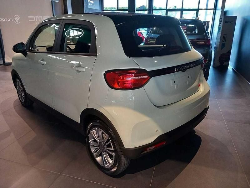 Nuova Leapmotor T03 69 kW (95 CV) 2026 Bianco Utilitaria