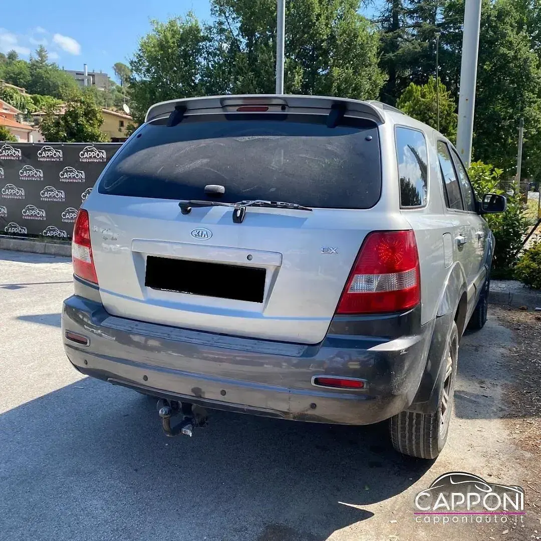 Begagnad Kia Sorento Active 140 HK (102 kW) 2004 Silver SUV