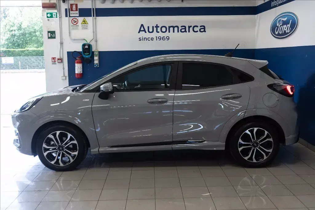 Usata Ford Puma ST-Line 125 CV (91 kW) 2023 Grigio metallizzato SUV