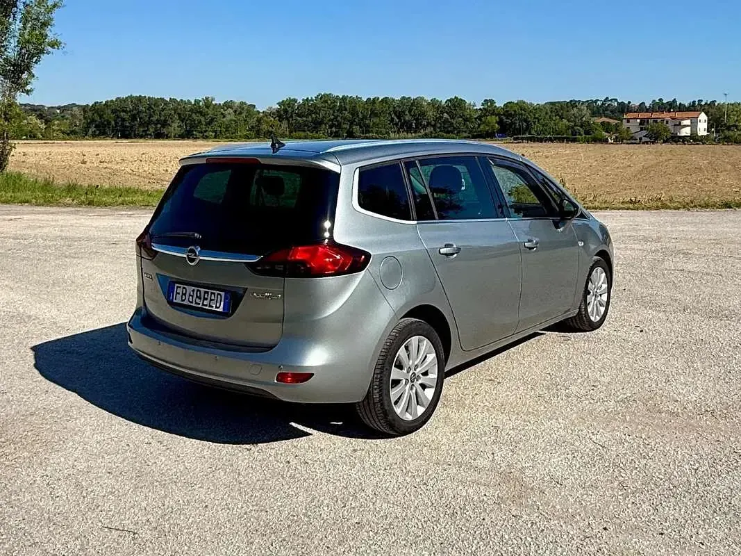 Usata Opel Zafira Tourer 150 CV (110 kW) 2015 Grigio Monovolume
