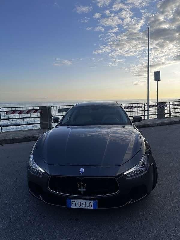 Usata Maserati Ghibli 275 CV (202 kW) 2016 Marrone Berlina