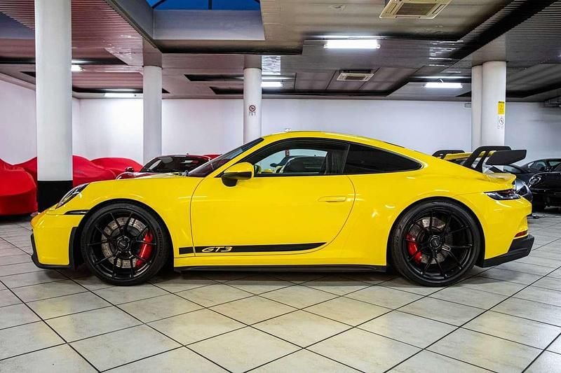 Usata Porsche 911 GT3 510 CV (375 kW) 2023 Giallo racing Coupé