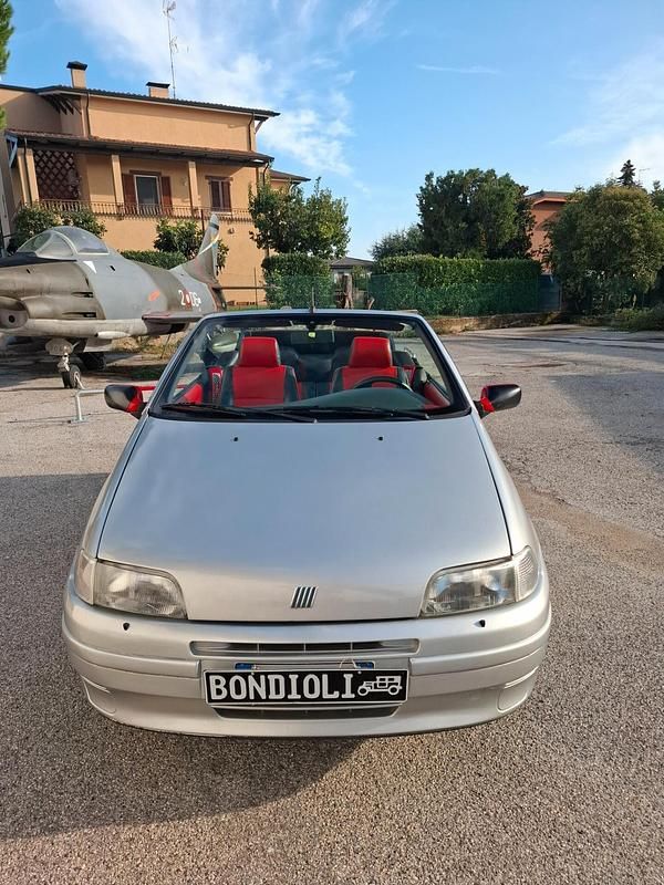 Usata Fiat Punto Cabriolet 60 CV (44 kW) 1999 Argento Cabrio