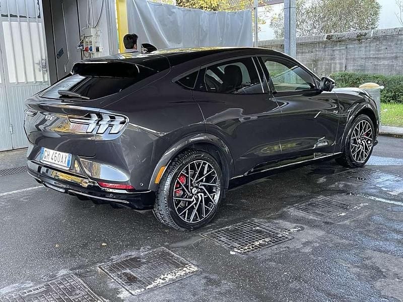 Usata Ford Mustang GT 523 CV (384 kW) 2021 Nero SUV