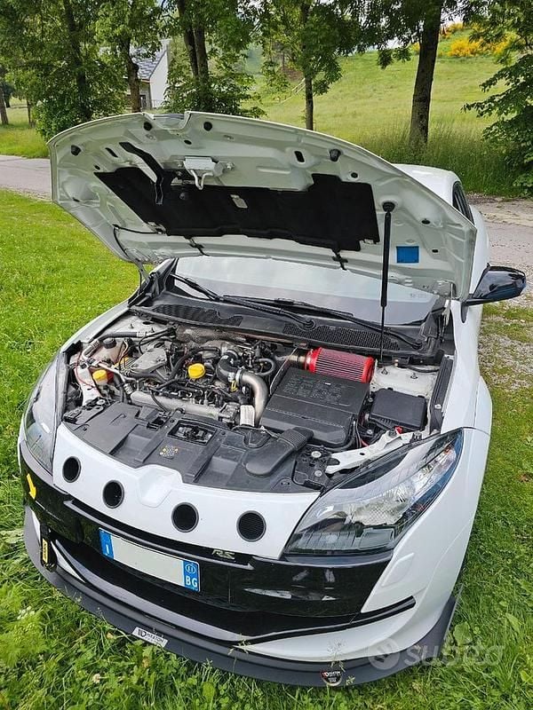 Usata Renault Mégane III R.S. 250 CV (183 kW) 2011