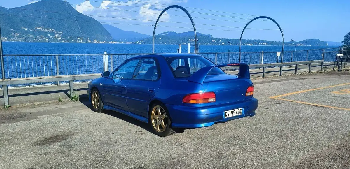 Usata Subaru Impreza 211 CV (155 kW) 1998 Blu/azzurro Berlina