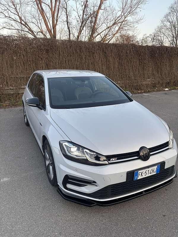 Usata VW Golf VII R-line 150 CV (110 kW) 2017 Berlina
