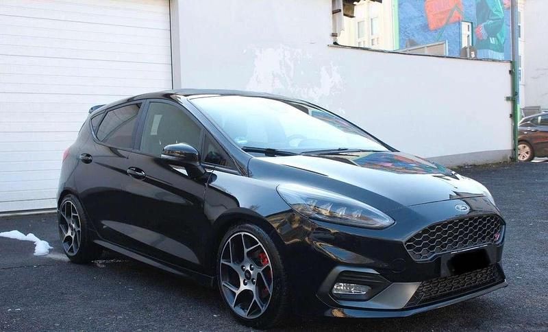 Usado Ford Fiesta Performance Edition 205 CV (150 kW) 2020 Negro Utilitario