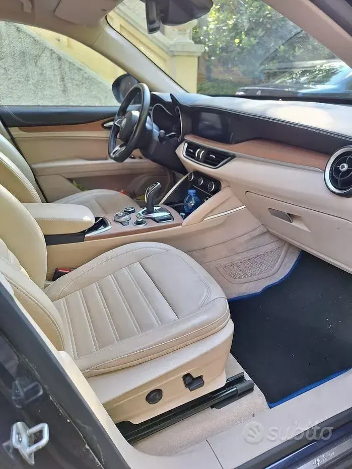 Usata Alfa Romeo Stelvio Super 280 CV (205 kW) 2021 Bluazzurro SUV