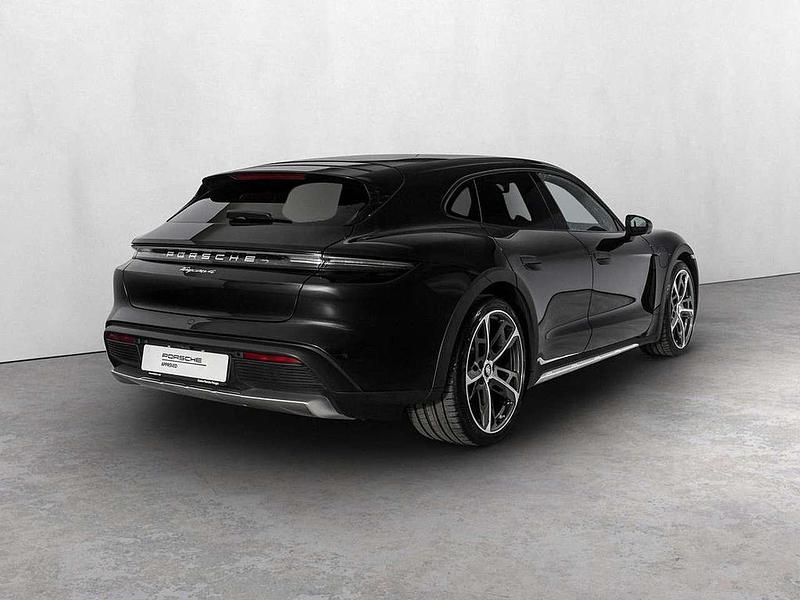 Usata Porsche Taycan 4 Cross Turismo Cross Turismo 278 kW (379 CV) 2021 Nero metallizzato Station wagon