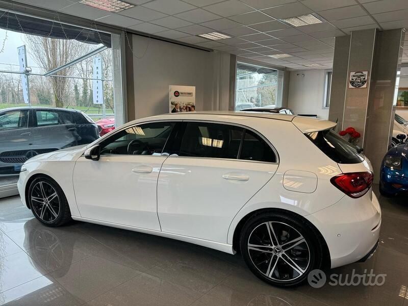 Bianco Usata 2019 Mercedes A250 Tre volumi | 22.700 € (Super prezzo) - Immagine 1/4