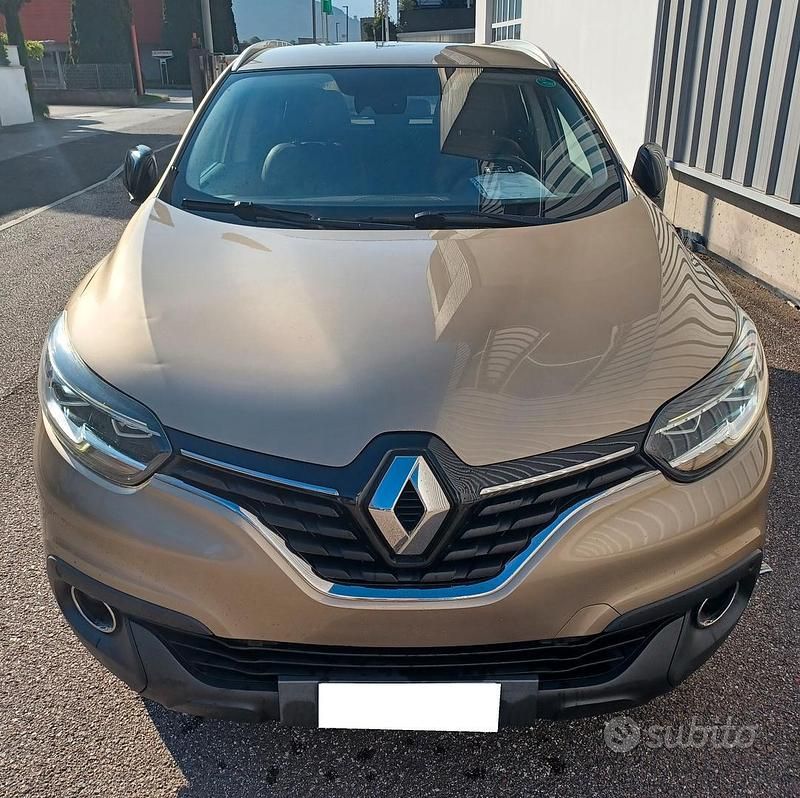 Usata Renault Kadjar Bose Edition 131 CV (96 kW) 2017 Oro SUV