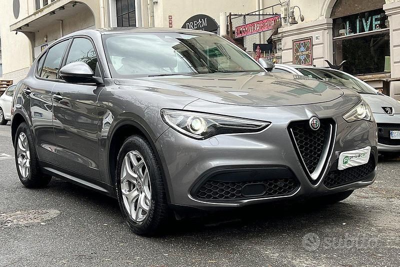 Usata Alfa Romeo Stelvio Ti 190 CV (139 kW) 2020 Grigio SUV