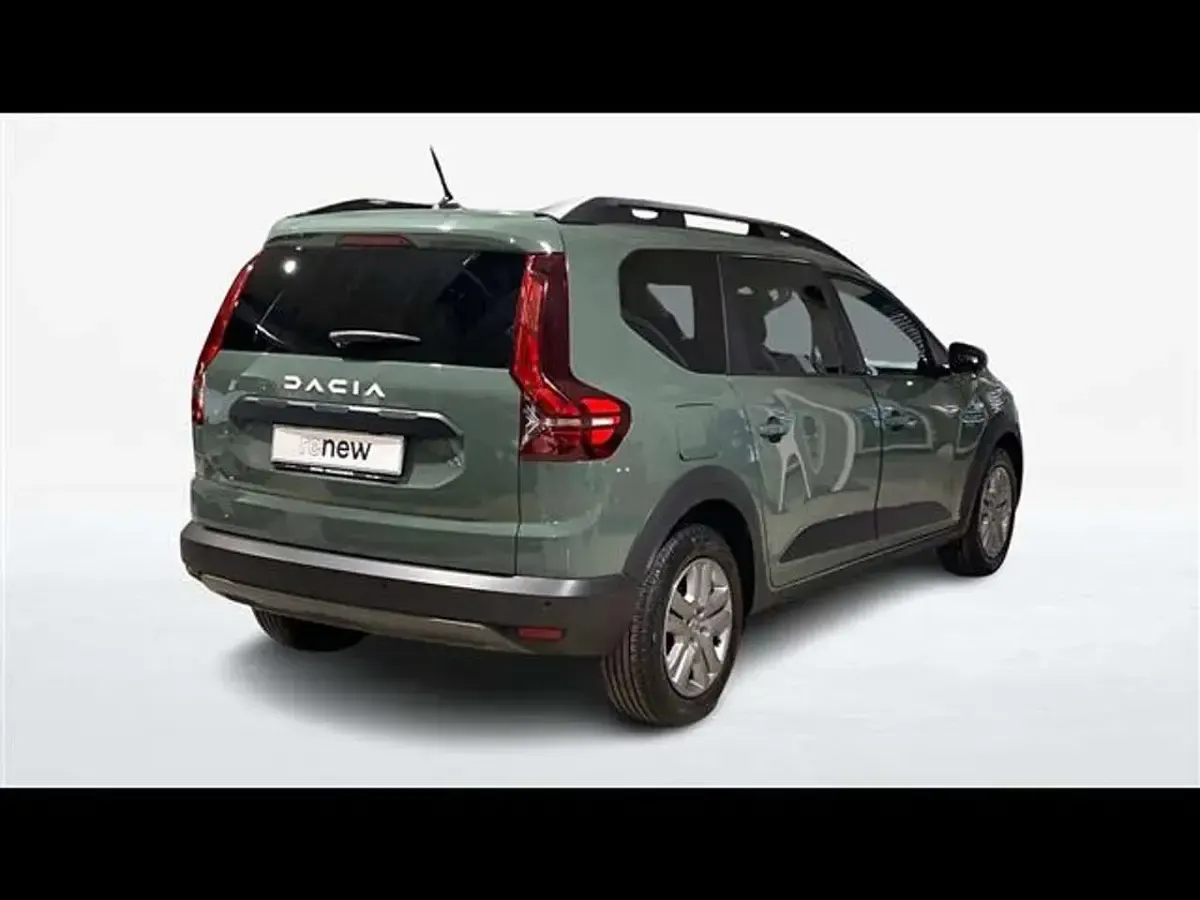 Usata Dacia Jogger Expression 101 CV (74 kW) 2023 Verde Monovolume