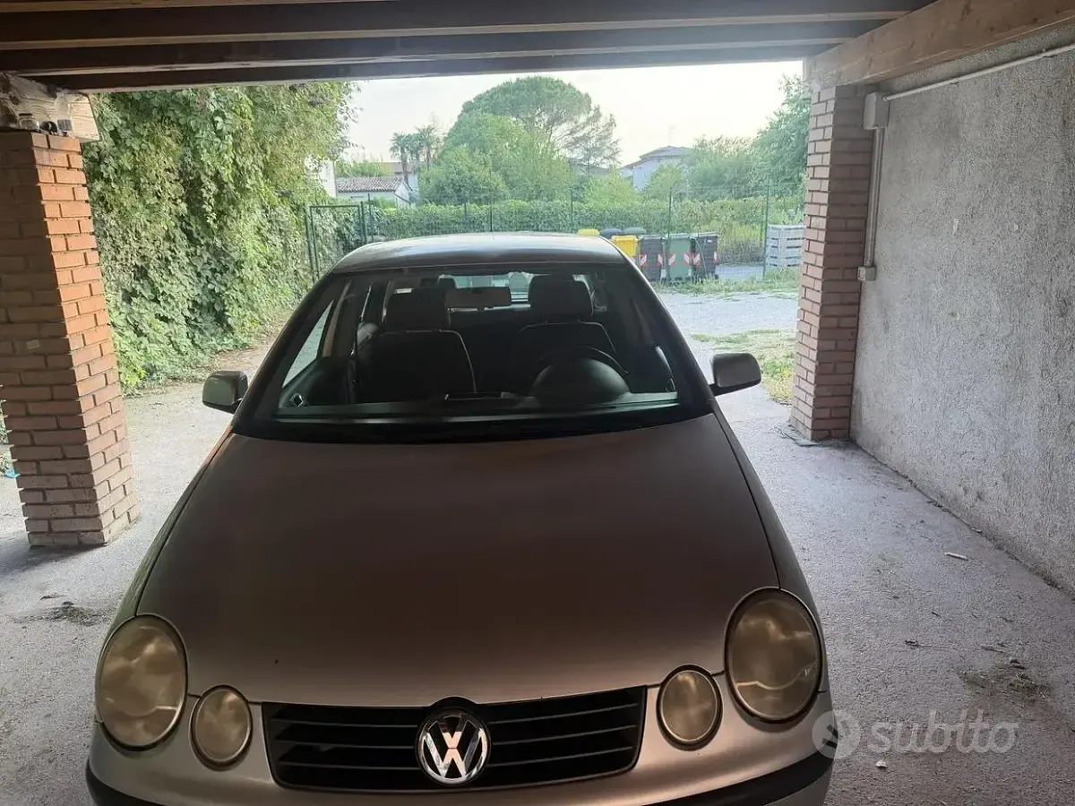 Usata VW Polo 2004 Grigio Utilitaria