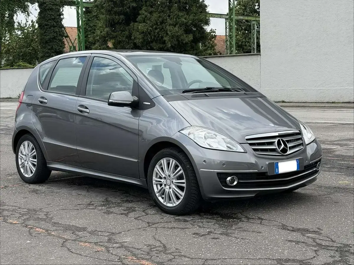 Gebraucht Mercedes A160 Elegance 95 PS (69 kW) 2008 Grau Van / Kleinbus