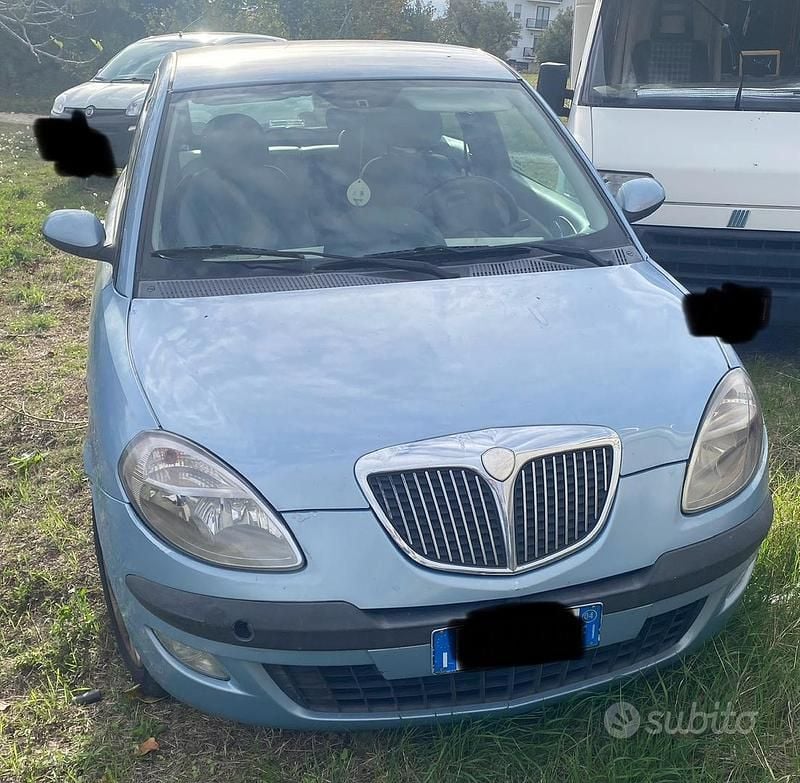 Usata Lancia Ypsilon 2004 Utilitaria