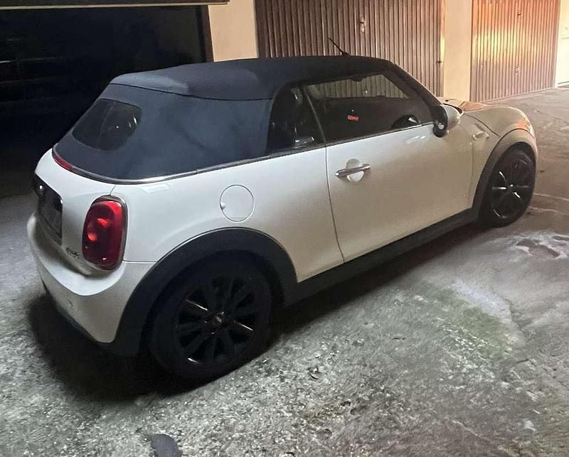 Usata Mini Cooper Cabriolet 136 CV (100 kW) 2016 Bianco Cabrio