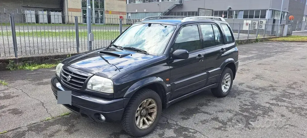 Usata Suzuki Grand Vitara 109 CV (80 kW) 2004 Nero SUV