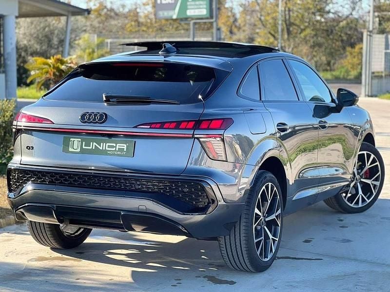 Nuova Audi Q3 Sportback S-Line 150 CV (110 kW) 2026 Daytona grey perlato SUV