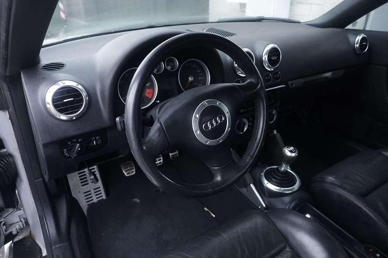 Usata Audi TT 150 CV (110 kW) 2004 Argento Coupé