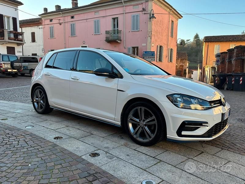 Usata VW Golf VII Sportline 116 CV (85 kW) 2018 Bianco Berlina