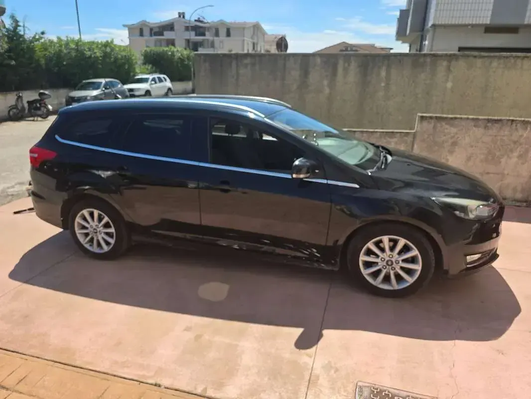 Usata Ford Focus Titanium S 120 CV (88 kW) 2018 Nero Station wagon