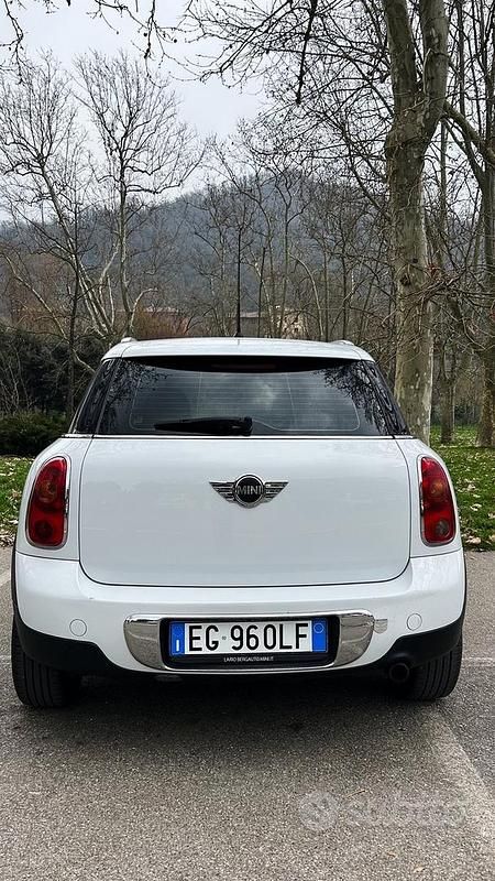 Usata Mini Countryman 112 CV (82 kW) 2011 Bianco SUV