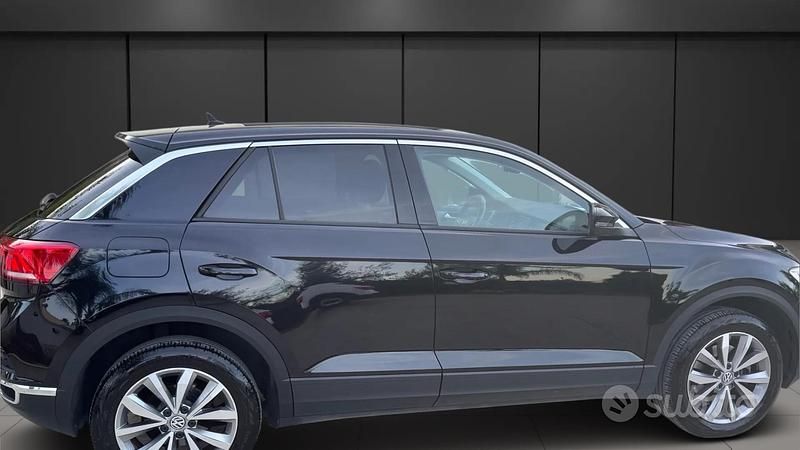 Usata VW T-Roc Business 150 CV (110 kW) 2020 Nero SUV