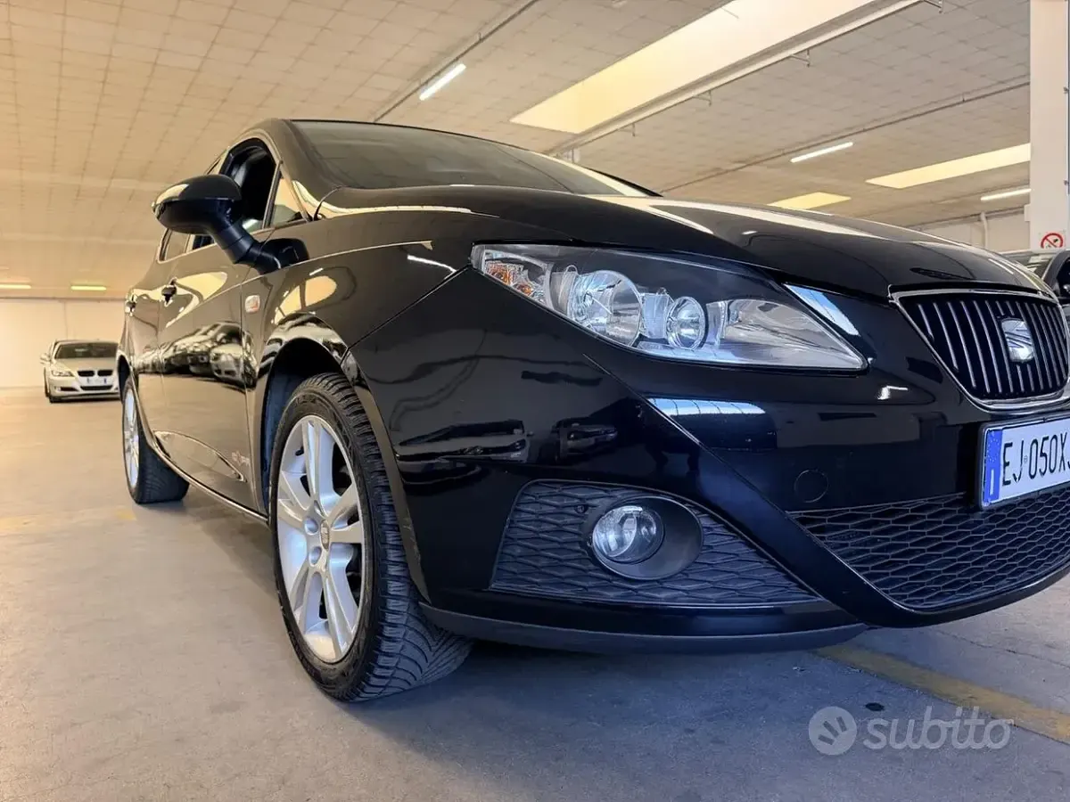 Usata Seat Ibiza Style 69 CV (50 kW) 2012 Nero Berlina