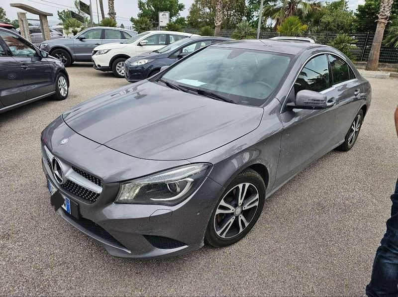 Usata Mercedes CLA180 109 CV (80 kW) 2015 Other Berlina