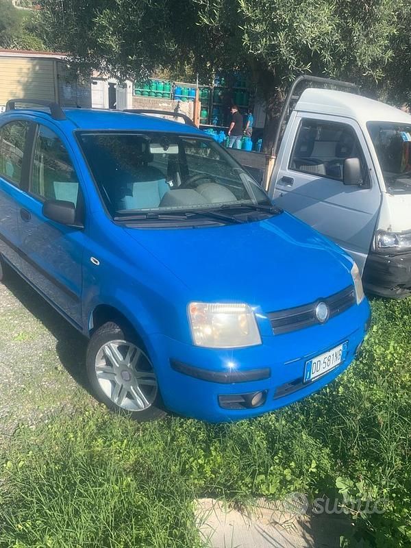 Usata Fiat Panda Emotion 69 CV (50 kW) 2006 Blu Berlina