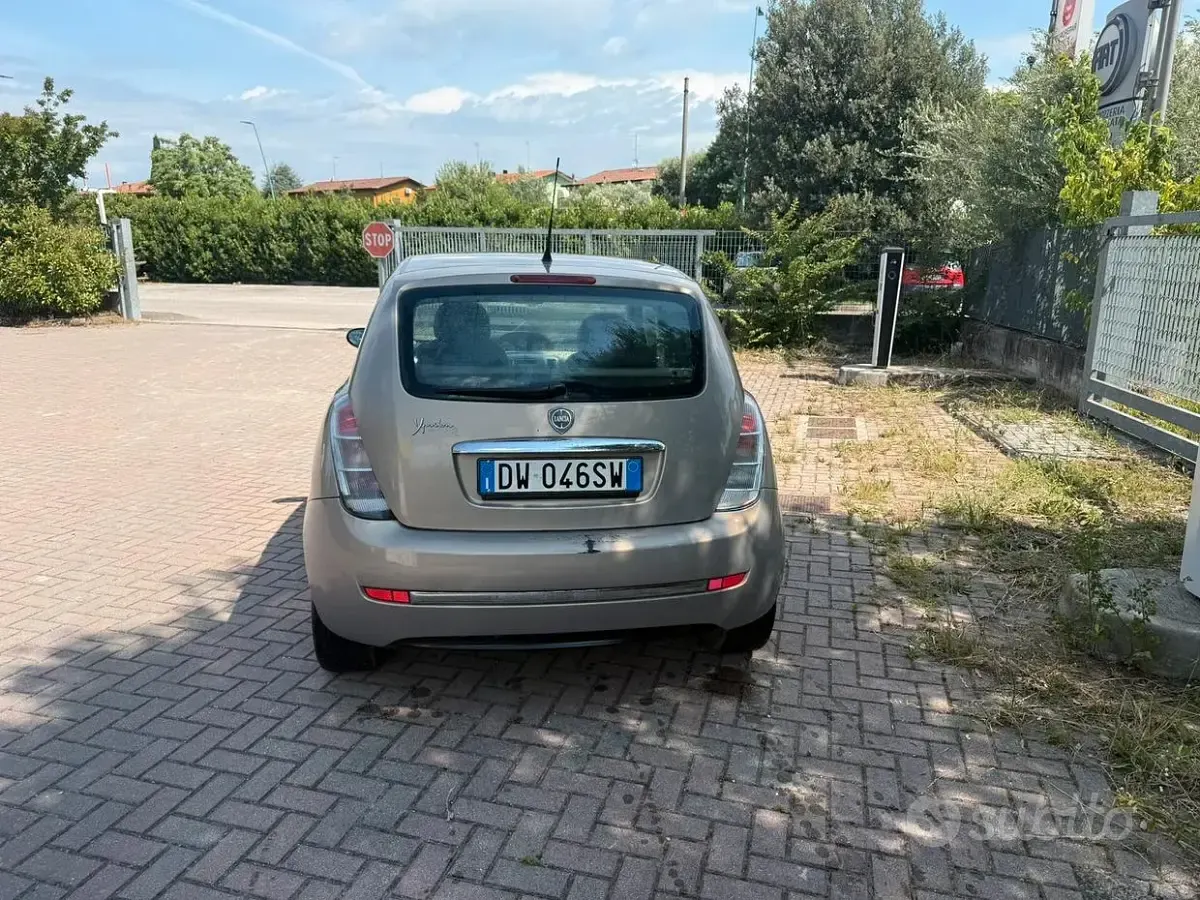 Usata Lancia Ypsilon 77 CV (56 kW) 2009 Giallo Utilitaria