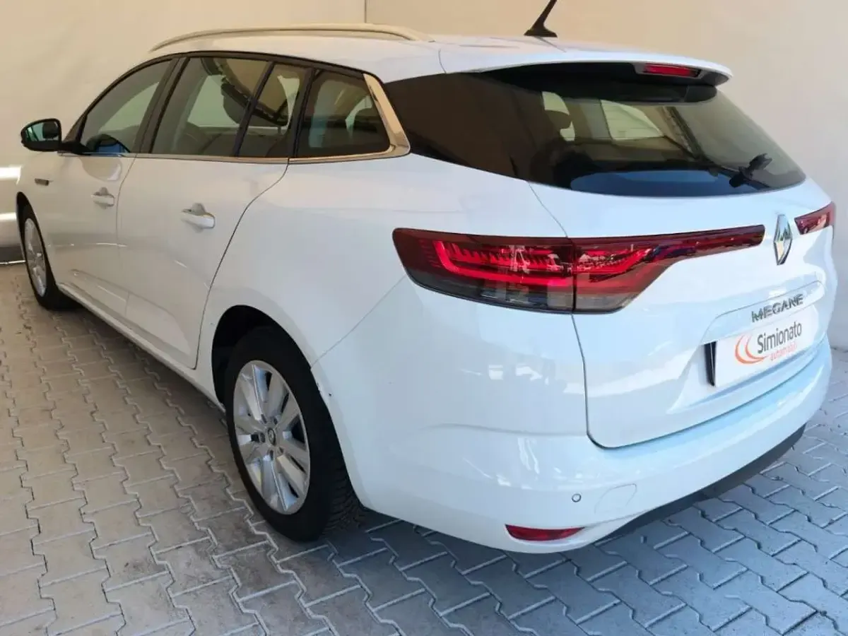 Usata Renault Mégane GrandTour Business 116 CV (85 kW) 2021 Bianco Station wagon