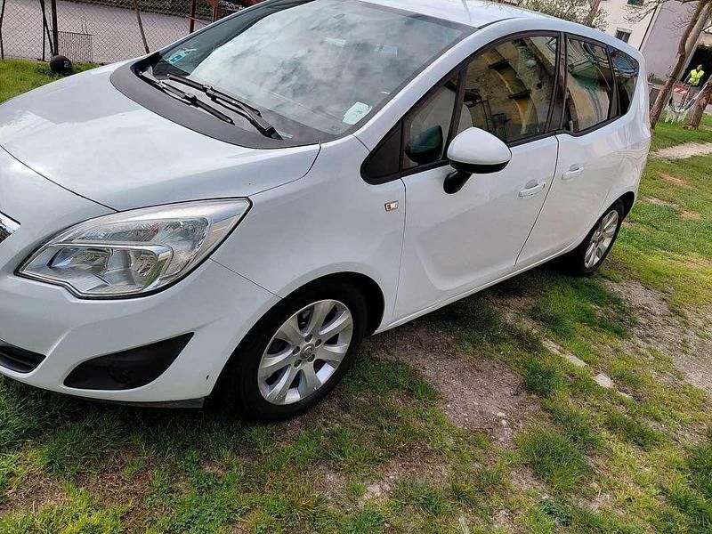 Usata Opel Meriva Cosmo 69 CV (50 kW) 2006 Monovolume