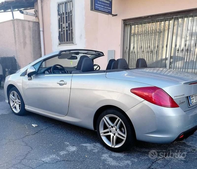 Usata Peugeot 308 CC 163 CV (119 kW) 2013 Grigio Cabrio
