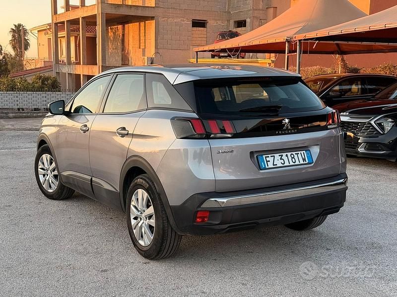 Usata Peugeot 3008 Business-Line 131 CV (96 kW) 2019 Grigio SUV