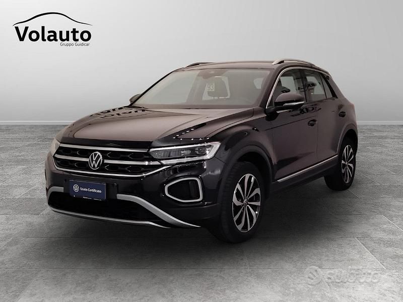 Nero Usata 2023 VW T-Roc Style SUV | 23.500 € (Buon prezzo) - Immagine 1/4