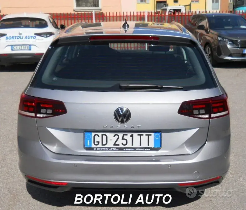 Usata VW Passat Business 150 CV (110 kW) 2020 Grigio Station wagon