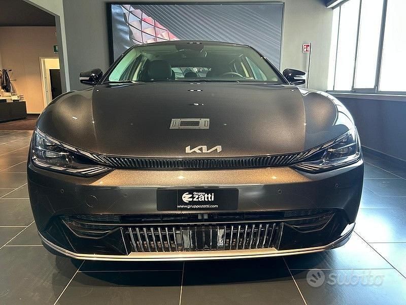 Nuova Kia EV6 Air 55 kW (76 CV) 2025 Grigio SUV