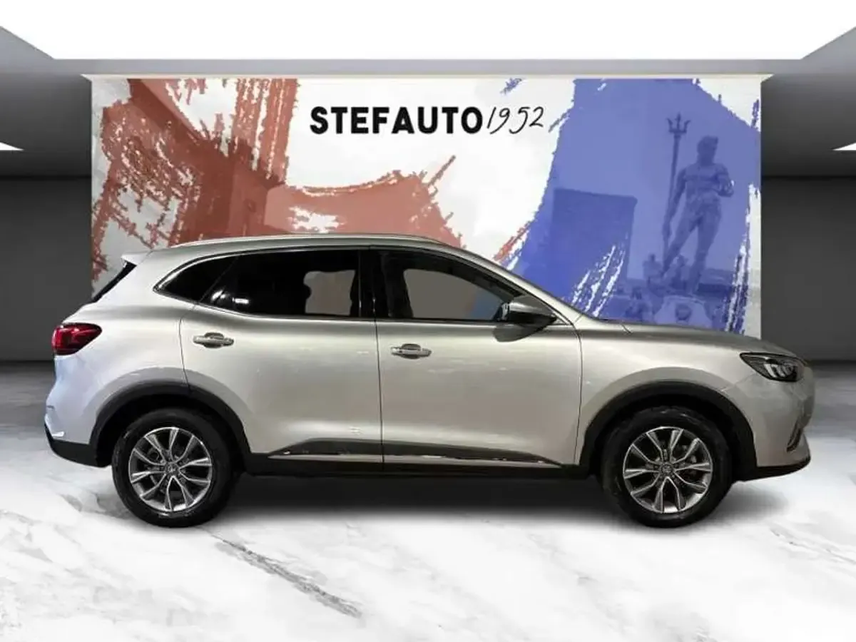 Usata MG HS Comfort 162 CV (119 kW) 2024 Argento SUV