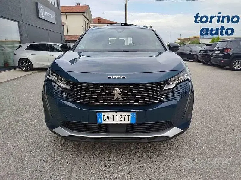 Usata Peugeot 5008 Allure 131 CV (96 kW) 2024 Bluazzurro SUV