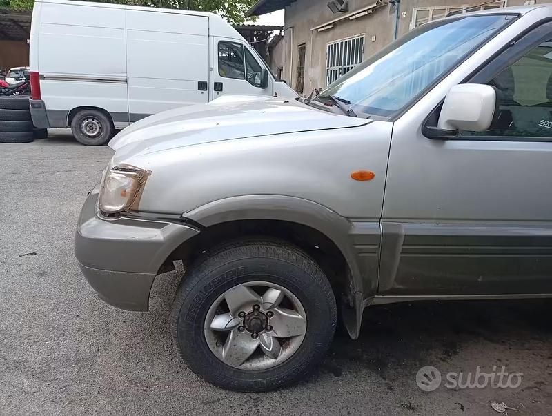 Gebraucht Nissan Terrano 154 PS (113 kW) 2004 Grau SUV