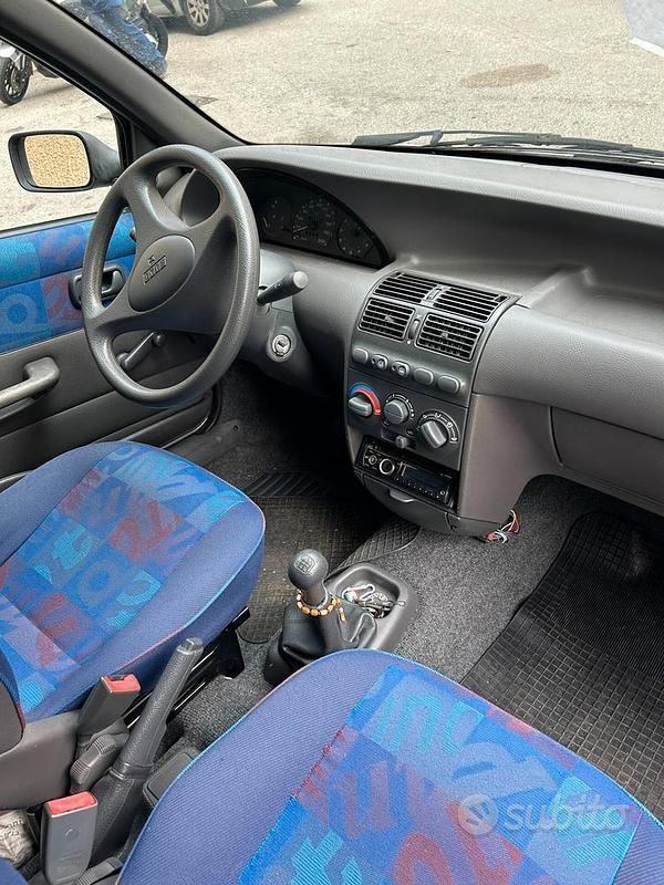 Usata Fiat Punto 1999 Grigio Berlina