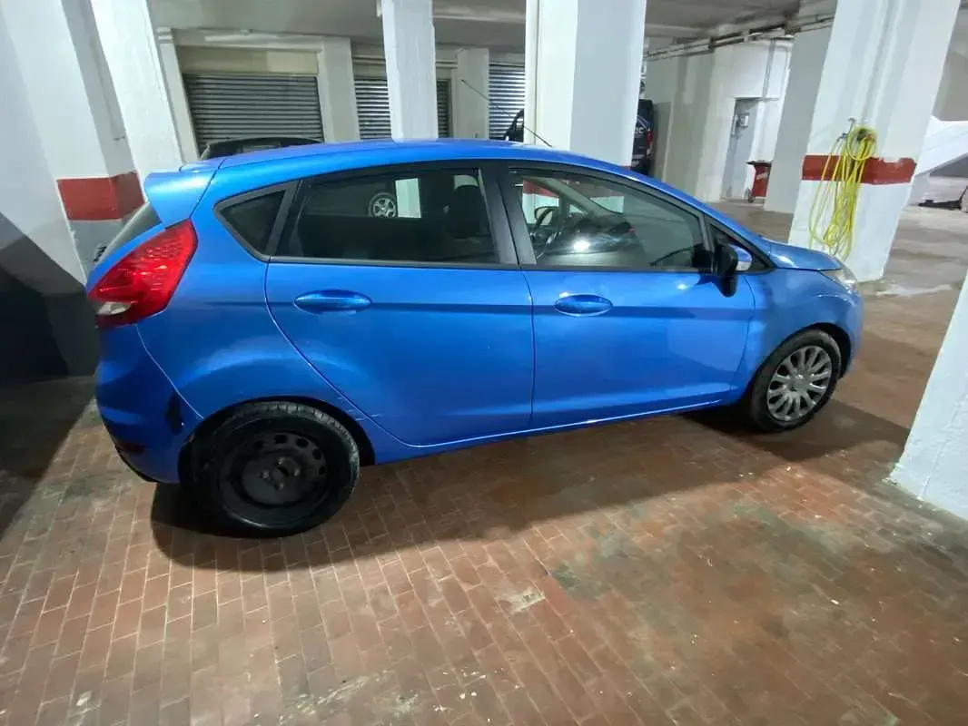 Usata Ford Fiesta 95 CV (69 kW) 2010 Blu/azzurro Berlina