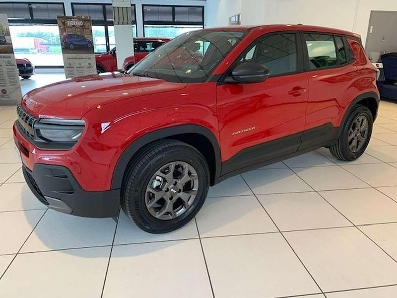 Nuova Jeep Avenger Longitude 101 CV (74 kW) 2026 Ruby SUV