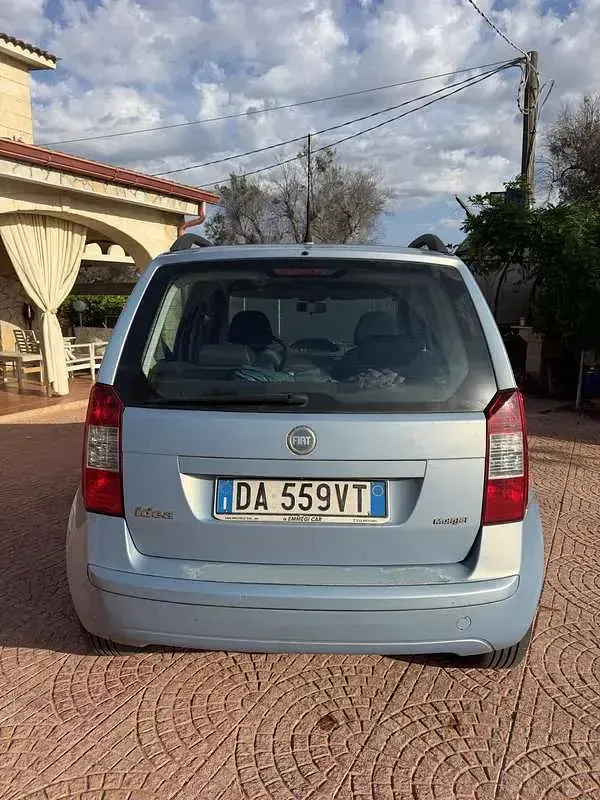 Usata Fiat Idea Dynamic 90 CV (66 kW) 2006 Bluazzurro Monovolume
